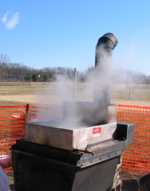 Maple syrup boiler